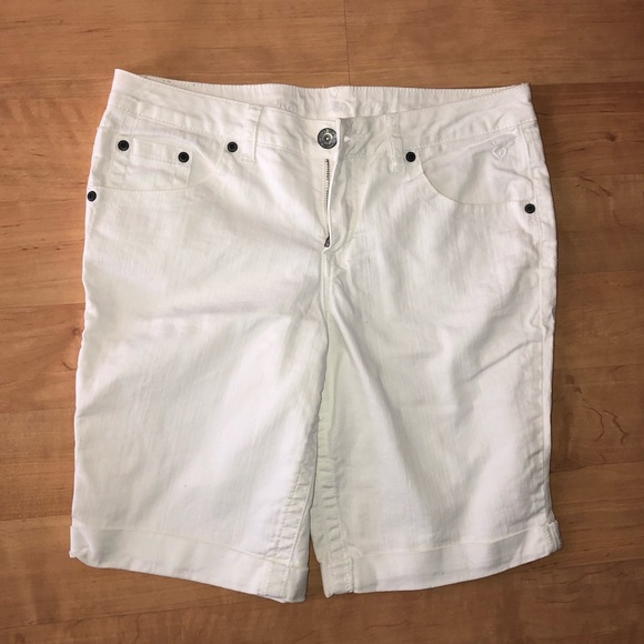 Justice Pants - Kids white shorts By Justice